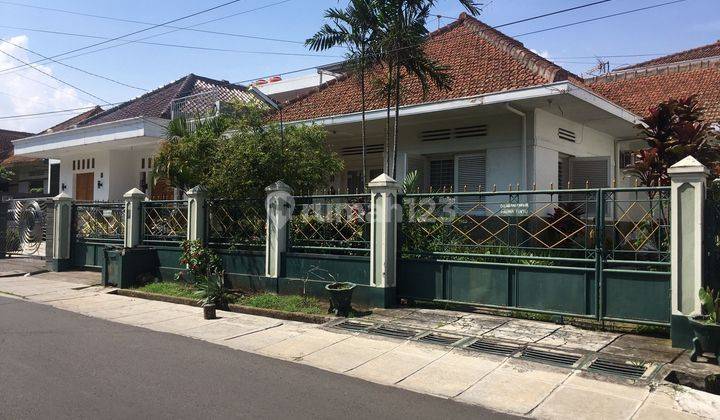 Rumah Lama 1 Lantai SHM Dekat Gedung Sate Itb Unpad Kota Bandung  1