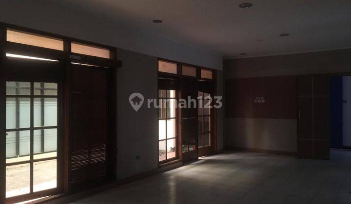 Rumah Strategis U Tinggal Kantor Kuliner Area Dago Kota Bandung 2