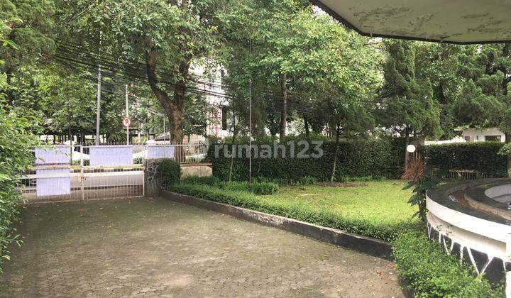 Rumah Belanda SHM Strategis Area Gedung Sate Riau Dago Bandung 2