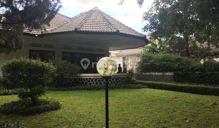 Rumah Belanda SHM Strategis Area Gedung Sate Riau Dago Bandung 1