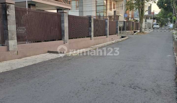 Rumah 1 Lantai Siap Huni SHM Hook Tubagus Ismail Dago Bandung 2