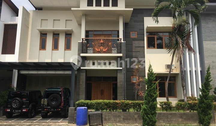 Rumah 2 Lantai SHM Singgasana Mekar Wangi Batununggal Bandung 