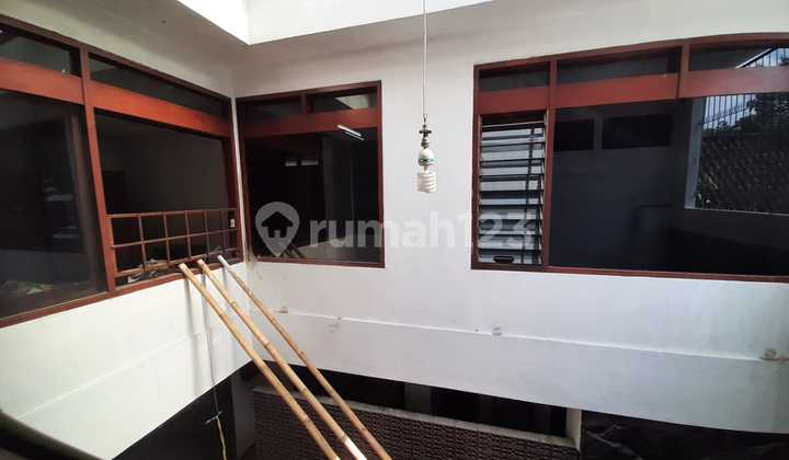 2-Storey House for Rent with SHM in Cihapit, Siliwangi, Saparua, Riau 2