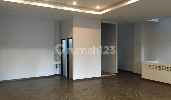 Ruko Baru 3 Lantai + Rooftop Area Riau Martadinata Kota Bandung