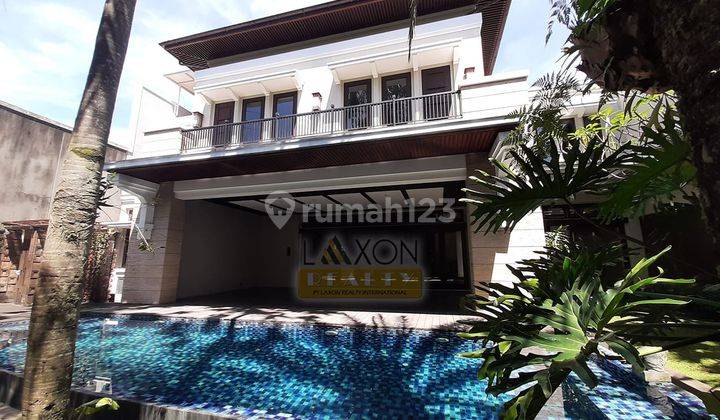 Rumah Mewah 2 Lantai SHM Ada Kolam Renang Area Dago Bawah Bandung 1