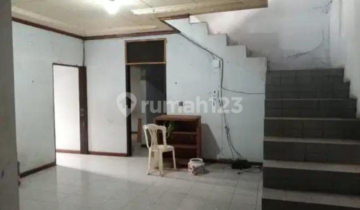 Old 2-Story Building House in Turangga Area, SHM, Bandung City 2