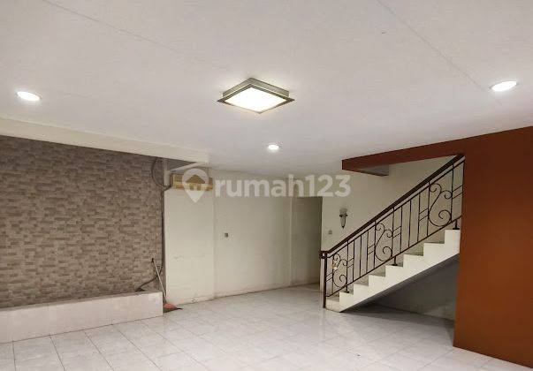 Rumah Sewa Siap Huni di Taman Ratu, Jakarta Barat 1