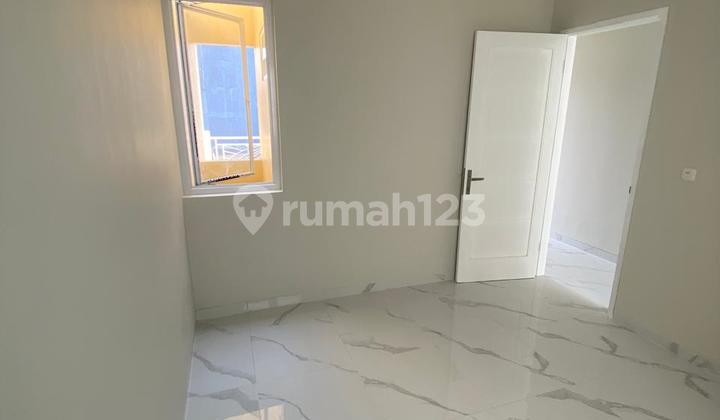 Rumah Bangunan Baru Bagus Shm. Jakarta Barat 2