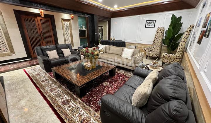 Tropical Garden House Bagus Dan Siap Huni Di Pondok Indah