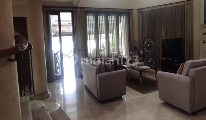 Pondok Indah Rumah 2 Lantai, Bagus Dan Terawat