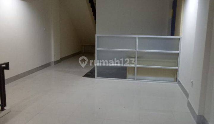 Ruko Bagus 5 Lantai. Pintu Besar. Glodok Jakarta 1