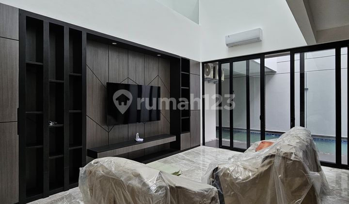 Dijual Rumah Mewah Alam Sutera Lokasi Terstrategis di Alam Sutera Dijual Rumah Mewah Alam Sutera Lokasi Terstrategis di Alam Sutera