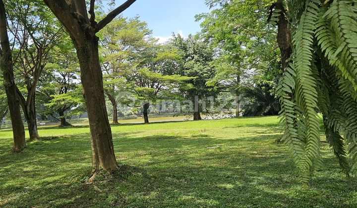 For Sale: Silk Blue Lake Plots in Alam Sutera