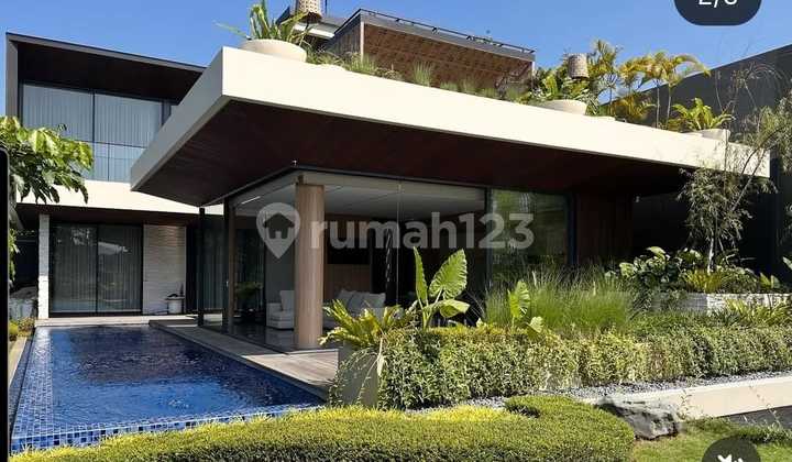 For Rent House / Villa with Golf View in Summarecon Bogor