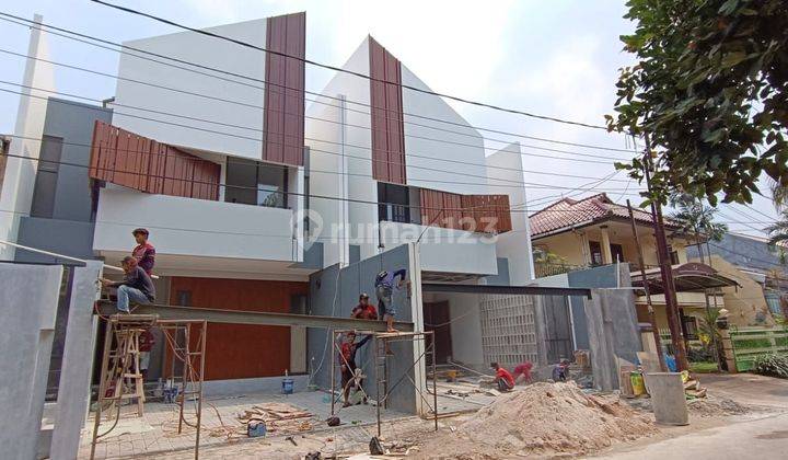 Rumah Modern Minimalis Dalam Komplek Pondok Bambu 2