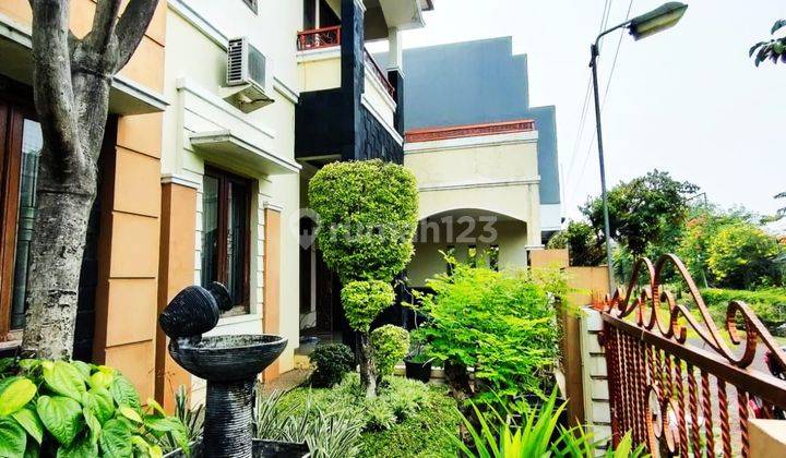 Rumah 2 Lantai Siap Huni Di Komplek Kemang Pratama Bekasi 2