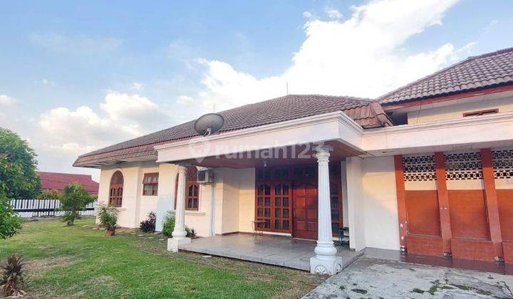 Rumah Besar Hook Bogor Baru 1