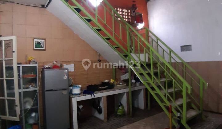 Kost Besar Jl. Riau Murah Tengah Kota 2