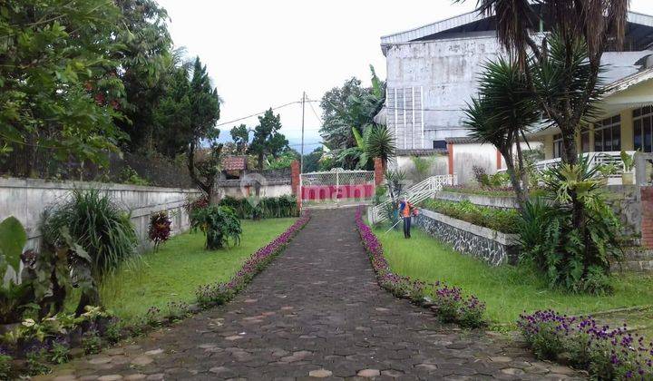 Rumah Besar Tanah Besar Dekat Jalan Raya Bisa Untuk Berkebun 1