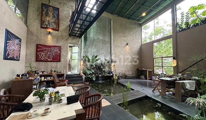 For Quick Sale: Spacious Ethnic Cifor House For Quick Sale: Spacious Ethnic Cifor House