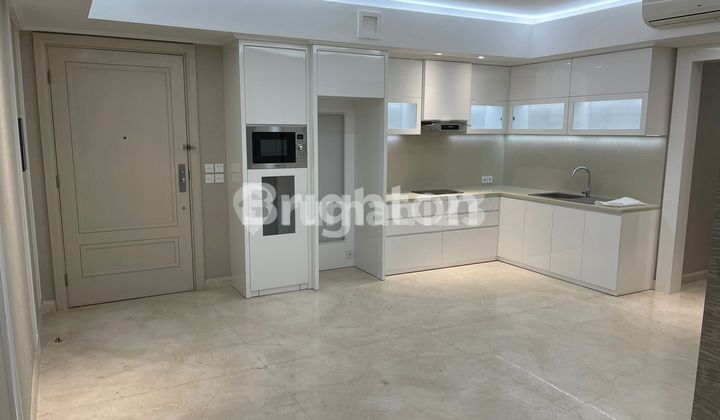 Apartemen 3 bedroom semi furnish The Peak Residence Tunjungan Plaza Apartemen 3 bedroom semi furnish The Peak Residence Tunjungan Plaza