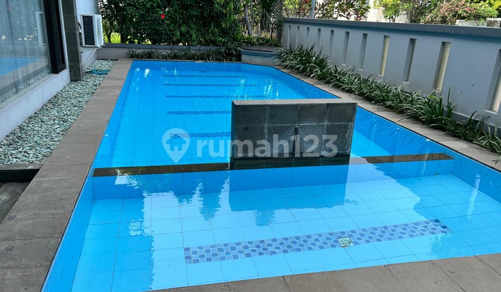 Dijual rumah Moder Minimalis Mewh Dengn Kolam Renang Chofa Sukomanunggal Surabaya Dijual rumah Moder Minimalis Mewh Dengn Kolam Renang Chofa Sukomanunggal Surabaya
