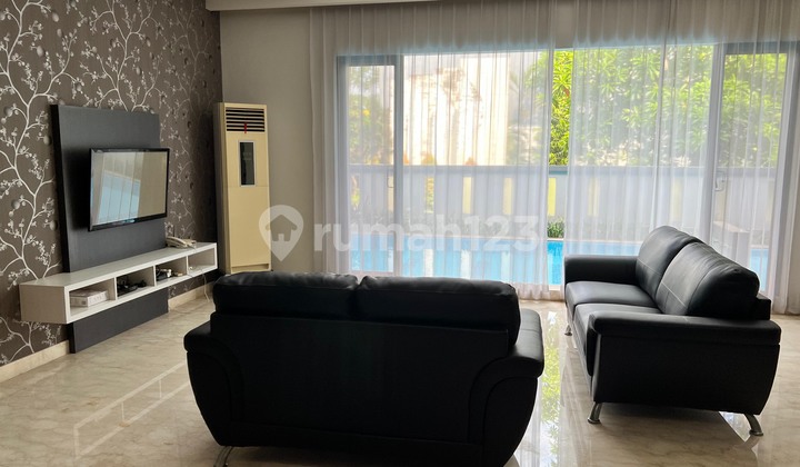 Dijual rumah Moder Minimalis Mewh Dengn Kolam Renang Chofa Sukomanunggal Surabaya 2