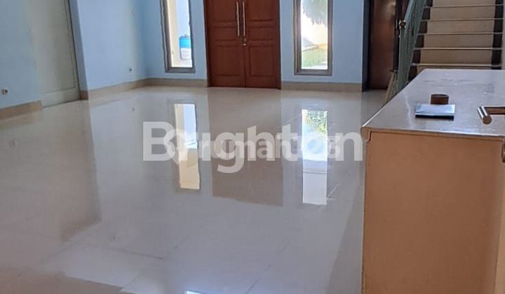 2-story house with a spacious backyard garden. 2