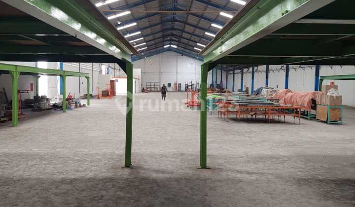 Gudang Siap Pakai Margomulyo Indah Surabaya