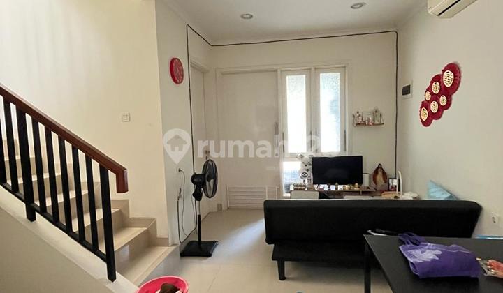 Tesla Gading Serpong cluster, ready to occupy. Equipped with canopies. Close to the culinary center.