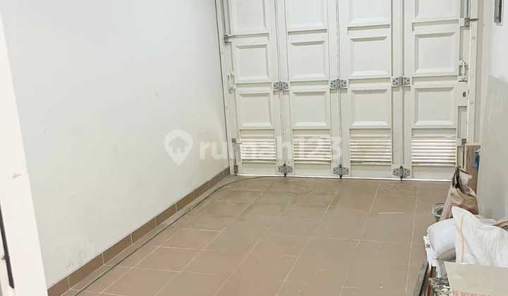 Starling Cluster at the Springs, move-in ready, excellent, close to culinary center. 2