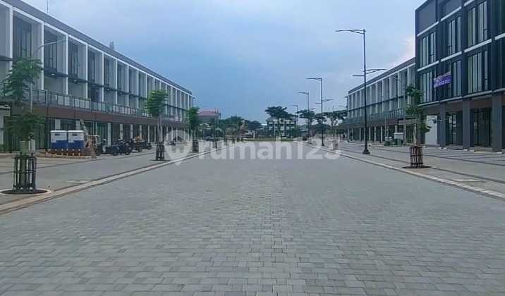 Cheapest Ruko.hampton.ready.to.use Has.veranda.near.papaya.and.black.owl