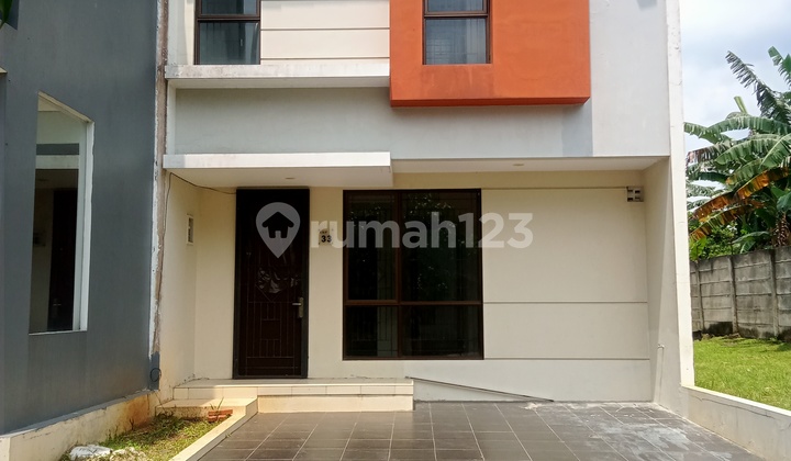 For Rent Ready-to-Occupy House in Linea Graha Raya