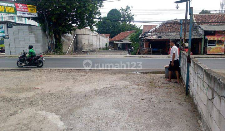 Lahan Pinggir Jalan Raya Muncul Tangerang 1