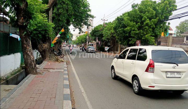 Rumah Tua Hitung Tanah Saja Dijakarta Selatan 2