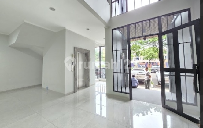 For Rent Three-Story Shop House Business Loft Alam Sutera 2
