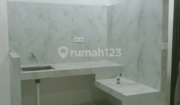 Dijual Disewakan Rumah 2 Lantai Nyaman di Graha Raya Bintaro Tangerang 2