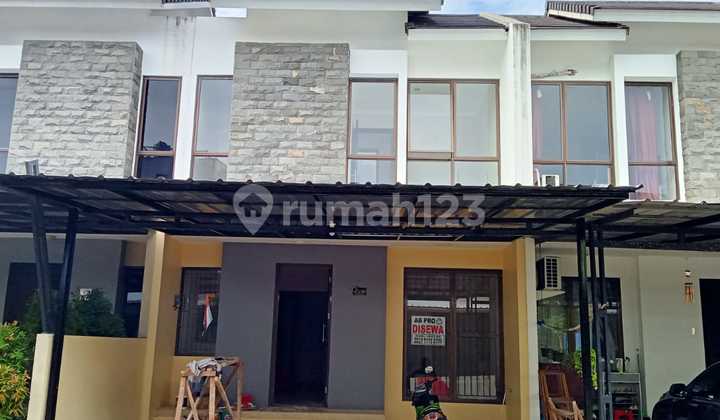 Comfortable 2-Story House in Graha Raya Bintaro Tangerang