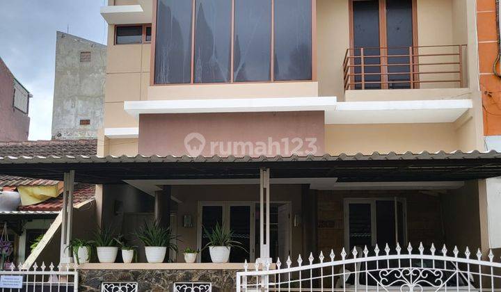 Rumah 2 Lantai di BSD Sektor, BSD City Tangerang 1