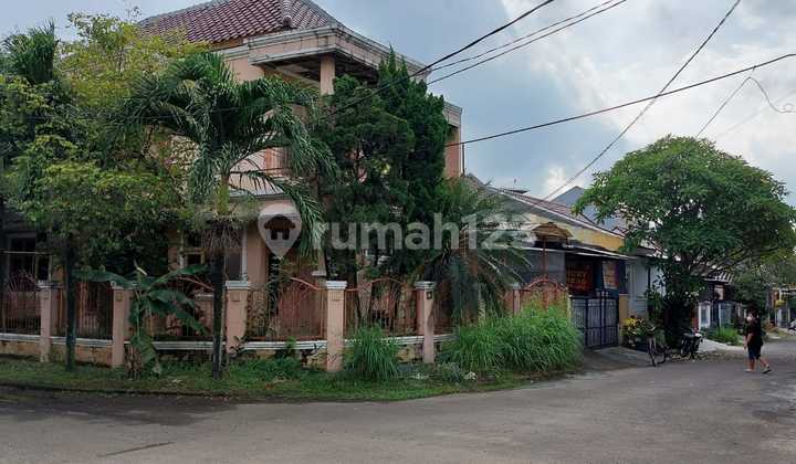 Rumah hook 2 lantai di Regency Melati Mas, Serpong, Tangerang 2