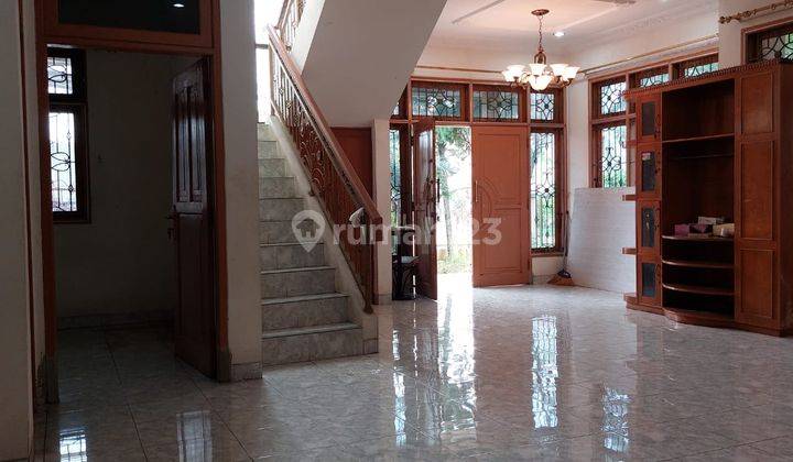 Rumah hook 2 lantai di Regency Melati Mas, Serpong, Tangerang 6
