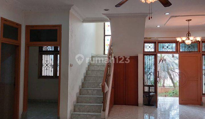Rumah hook 2 lantai di Regency Melati Mas, Serpong, Tangerang 8