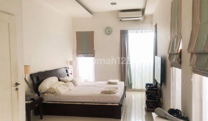 Rumah 2.5 Lantai Hoek Bagus Furnish Di Sutera Feronia Alam Sutera Tangerang 1