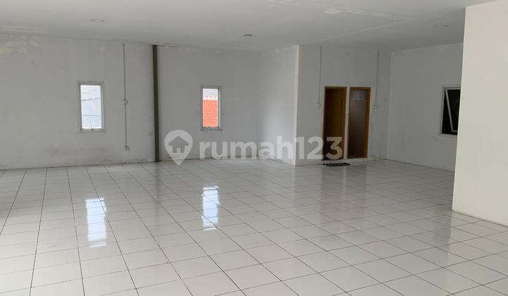 Gudang Paket Kurir di Jalan Raya Dongkal Serpong Utara  Tangerang Selatan 1