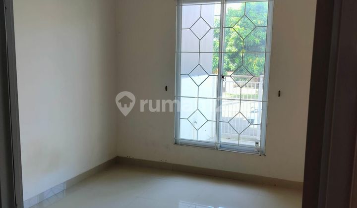 Rumah Bangunan Mandiri di Perumahan Regency Melati Mas Serpong Tangerang