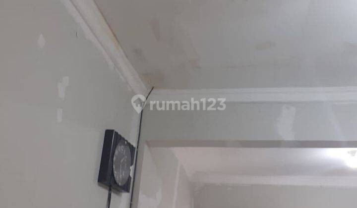 Rumah Siap Huni 2 Lantai di Taman Palem Cengkareng Jakarta Barat 2