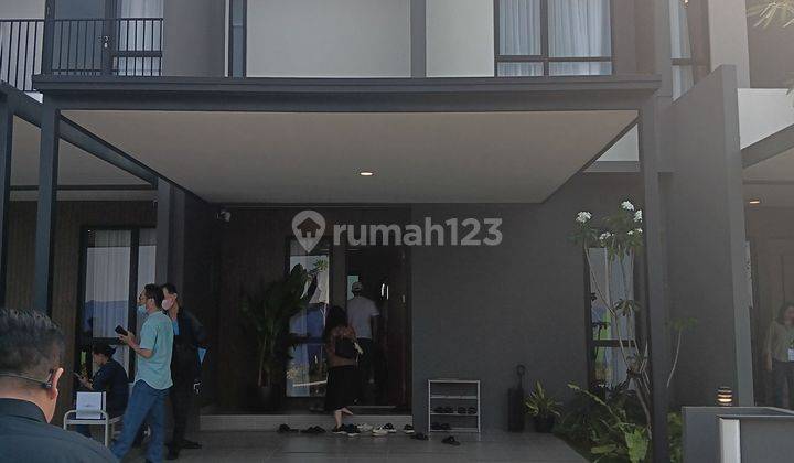 Rumah Modern 2 Lantai Di Alam Sutera Tangerang 1