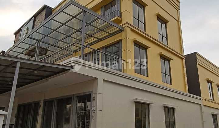 2-Unit Linked Three-Storey Shophouse in Manggiore Gading Serpong 2-Unit Linked Three-Storey Shophouse in Manggiore Gading Serpong