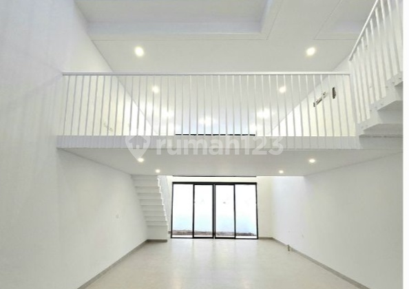 For Quick Sale: Litle Sabtorini Joglo House in West Jakarta 2