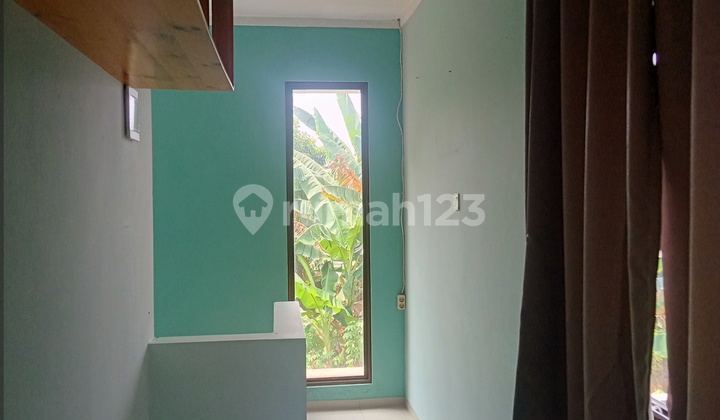 Rumah Huk Dua Lantai Siap Huni Digraha Raya